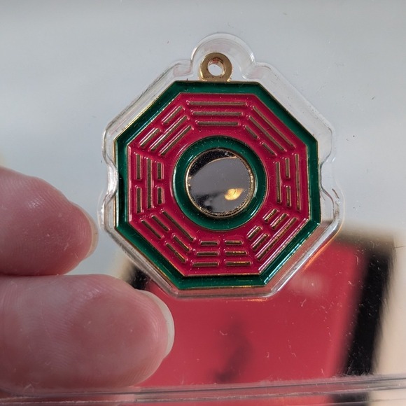 Feng Shui Making Your Space Sacred Little Wisdom‎ Series Book and Charm Gift set - Picture 3 of 6